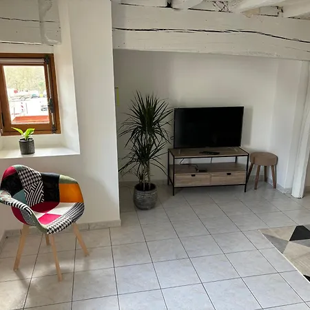 Apparemment Appartement Brissac-Quince